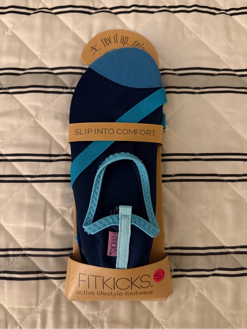 NWT Fitkicks Active Lifestyle Footwear Slip On Water Shoes Navy Women's Small